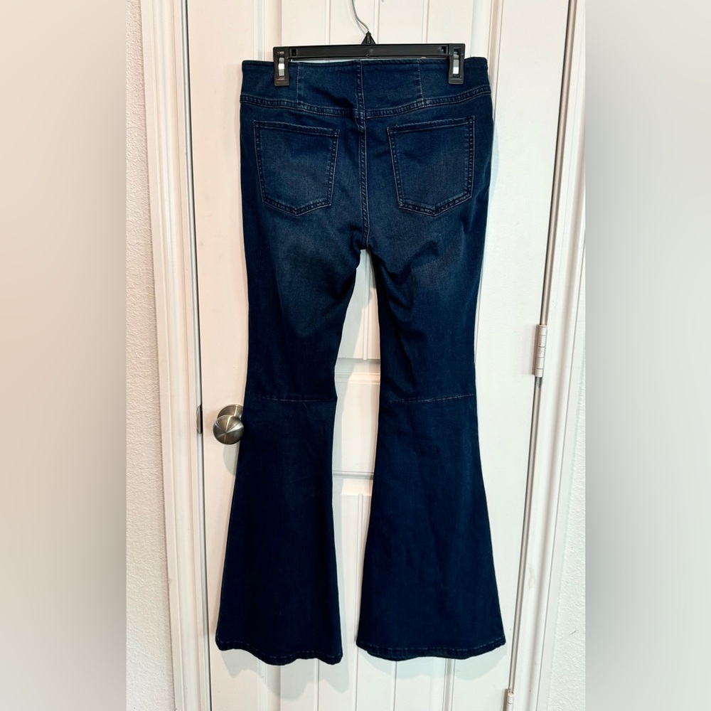 We The Free People Penny Pull On Flare Bell Bottom Jean Mid Rise Women’s Sz 29 - Picture 5 of 11
